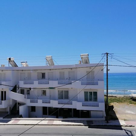 Coastal Apartment Christina 2 Makrýgialos Eksteriør billede