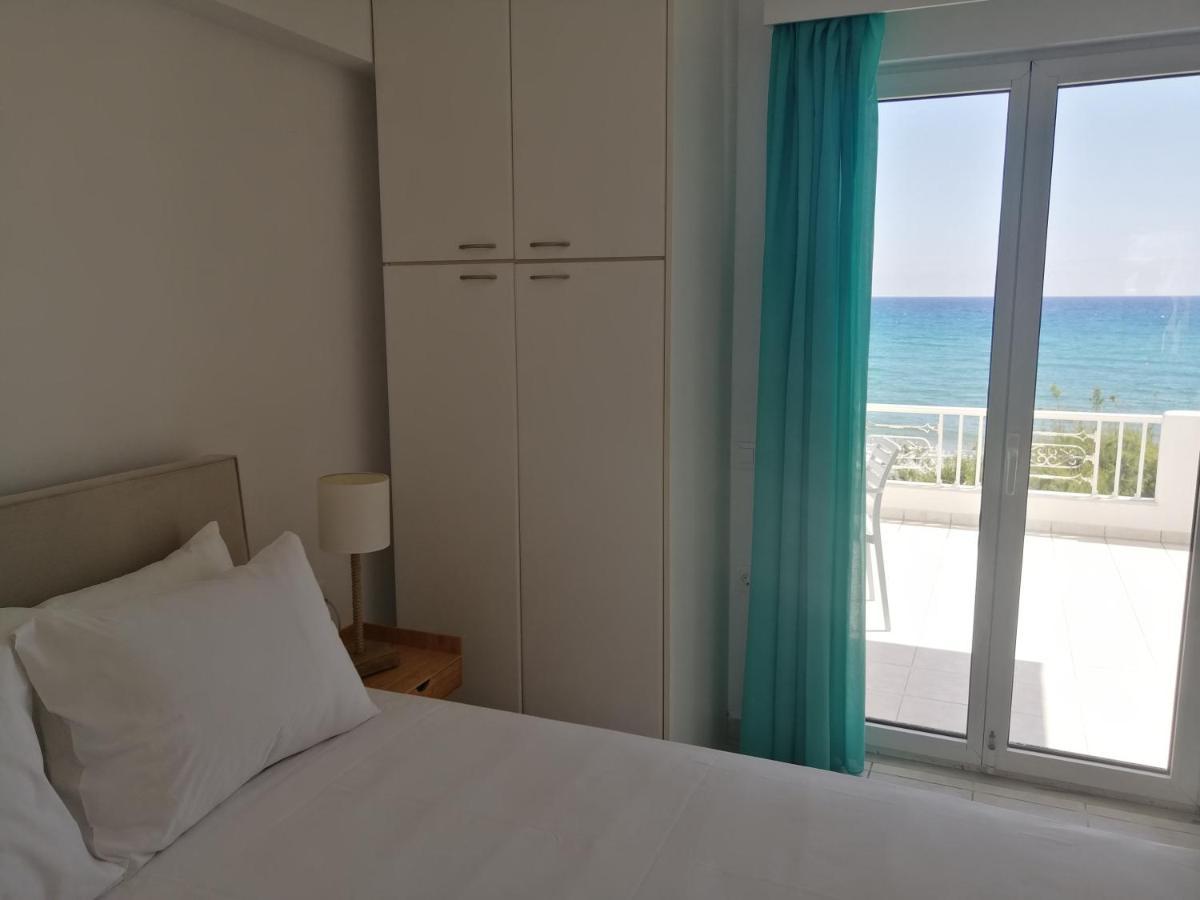 Coastal Apartment Christina 2 Makrýgialos Eksteriør billede